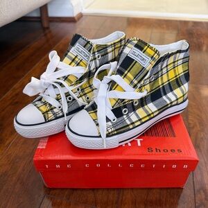 Brand New Collection O Kids Plaid Sneakers - Yellow and Black